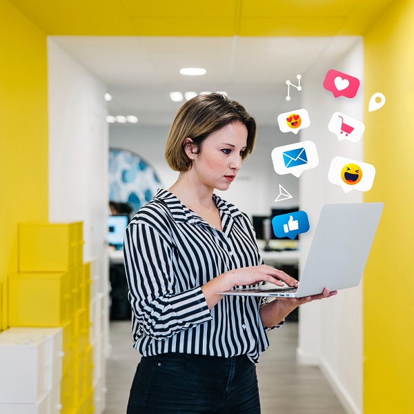 social-media-marketing>
                                        <i class='bx bxl-instagram'></i>
                                        <a href=
